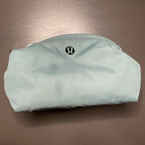Lululemon pouch!